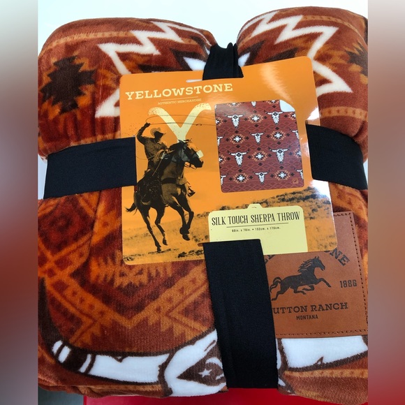 Bedding Yellowstone Popular Tv Show Sherpa Throw Blanket Brand New
